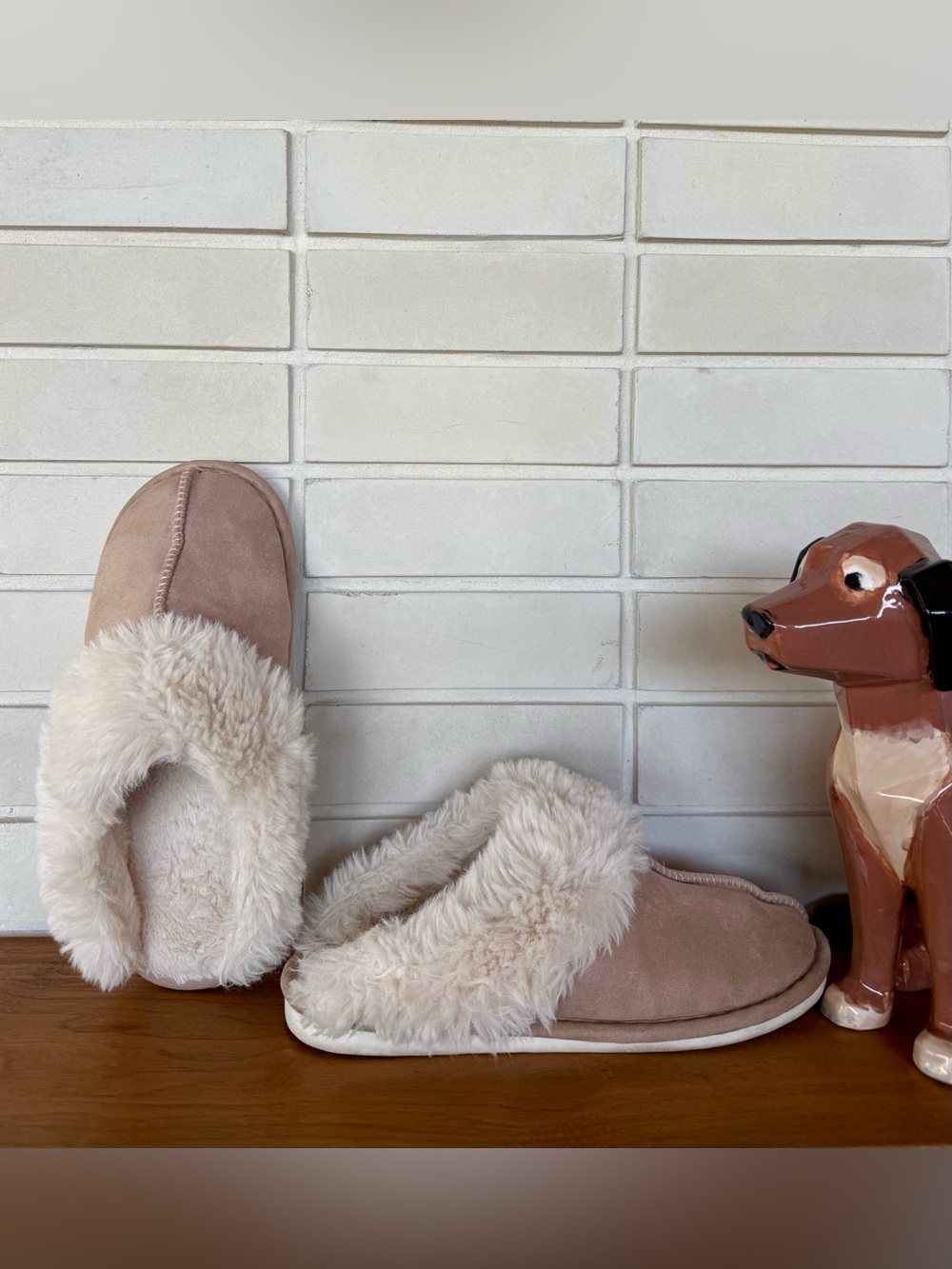 Faux Fur Lined Suede Slippers * Size 8-9 * Tan * Slip-On